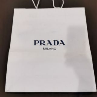 ของแท้ prada ถุงกระดาษ