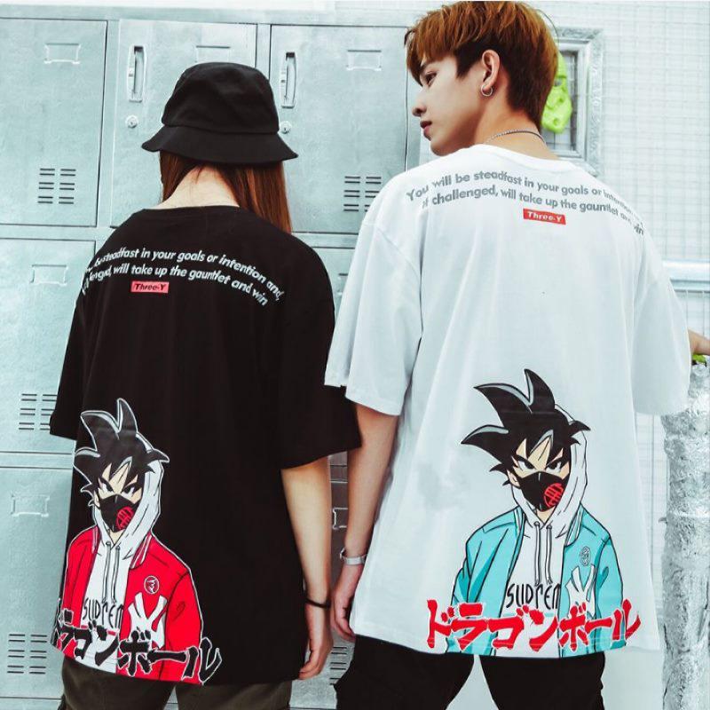 Dragon Ball MENเสื้อยืดคอกลมแขนสั้น เสื้อยืดลายการ์ตูน เสื้อผ้าแฟชั่นผู้ชายร้อน การจัดส่งที่รวดเร็ว แนวสตรีทเสื้อยืด