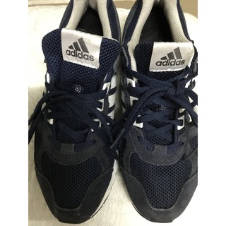 Adidas มือสองสภาพสวย ใส่วิ่ง ออกกำลังกาย