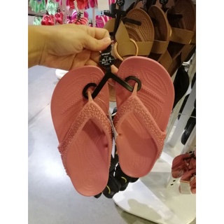 ใหม่แท้​ Crocs​ kadee​ II​ embelished  flip​ w​ สีชมพู​ ขนาด​ W6, W7