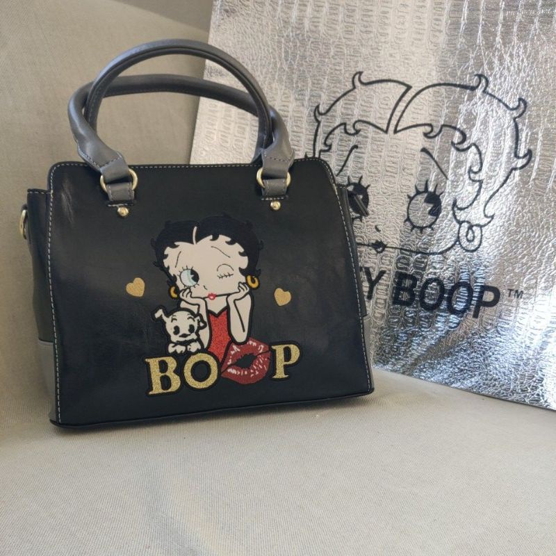 กระเป๋าถือ Betty Boop