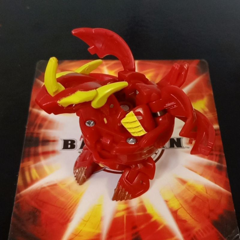 [ หมุนได้ ] Bakugan new vestroia [ Pyrus Cross Dragonoid ] บาคุกันธาตุไฟ ( ของแท้ )