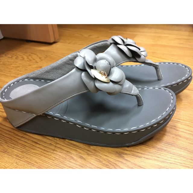 รองเท้า​มือสอง Quick Step