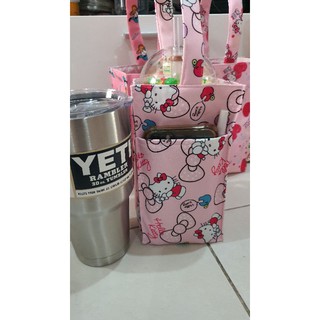 ปลีก/ส่ง กระเป๋าผ้าสะท้อนน้ำใส่แก้ว Yeti 30 oz มีช่องด้านหน้าสำหรับใส่โทรศัพท์ ปากกา อื่นๆ