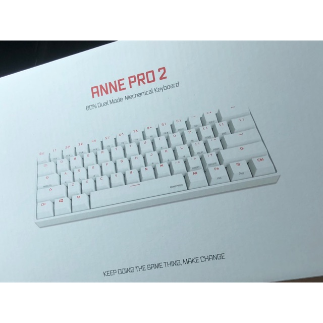Anne Pro 2 RGB คีย์บอร์ดไร้สาย 60% สีดำ/ขาว พร้อมไฟแบ็คไลท์และสวิตช์ Kailh Box