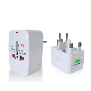 หัวแปลง ปลั๊ก Universal Travel Adapter หัวแปลง ขาปลั๊ก ทั่วโลกพร้อมระบบกันไฟกระชาก (White)