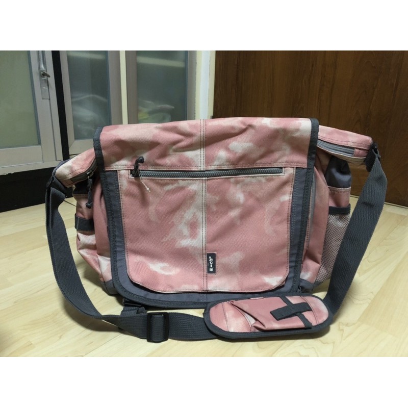 กระเป๋าสะพาย levi’s มือ1 แท้ 1,000% ซื้อจาก shop เมกา