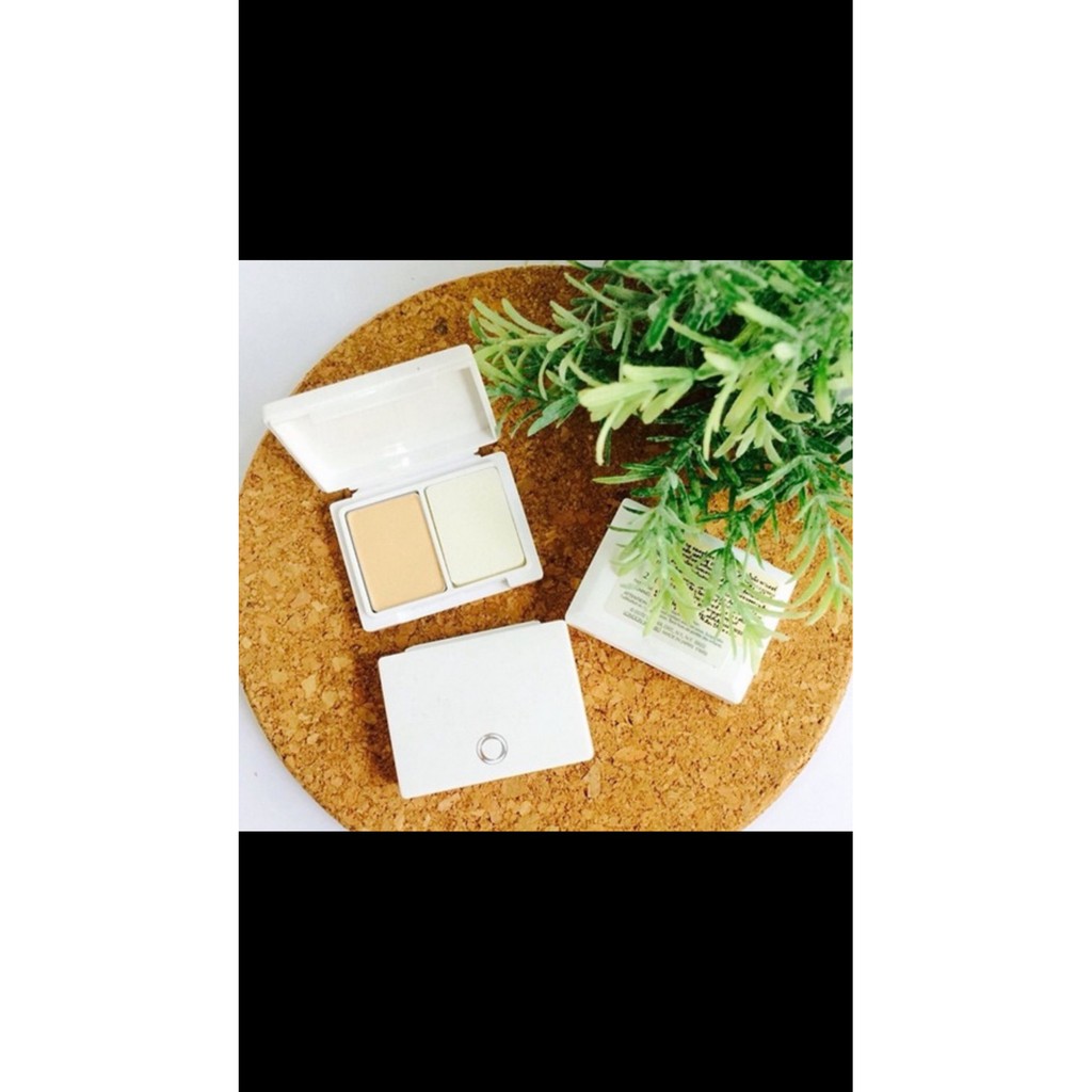 แป้งผสมรองพื้นเอสเต้ ESTEE Double Wear Brightening Powder Stay-In-Place Makeup SPF25/PA+++ ตลับ 2g เ