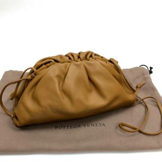 NEW BOTTEGA VENETA POUCH BROWN ราคา 43,050฿