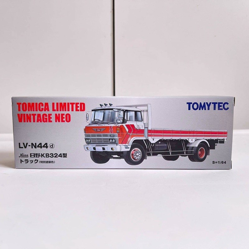 TOMYTEC TOMICA LIMITED VINTAGE NEO 1/64 LV-N44D HINO KB324 TYPE TRUCK รถเหล็ก ล้อยาง ของแท้