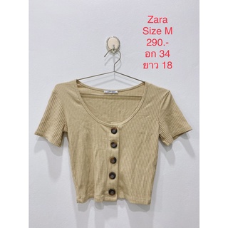 เสื้อยืด สีครีมออกน้ำตาล แต่งกระดุมใหญ่ ZARA SIZE M