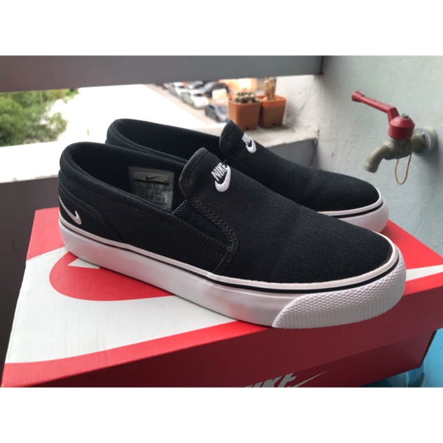 Nike toki slip on แท้ 100%