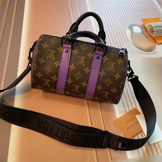 🤍ผ่อนได้💜 LOUIS VUITTON KEEPALL BANDOULIÈRE 25 CM MONOGRAM  กระเป๋าสะพาย สำหรับผู้ชาย VIP ตารางตรง