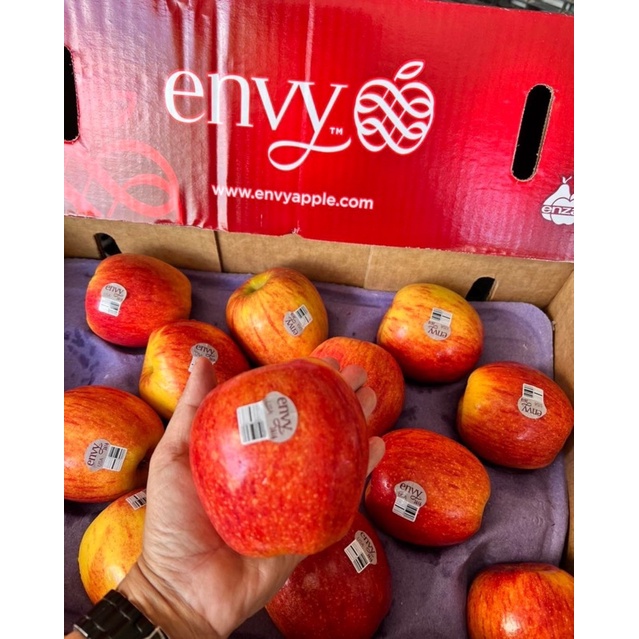 แอปเปิ้ลเอ็นวี่ Envy New Zealand จำนวน 30,35 ลูก/ลัง