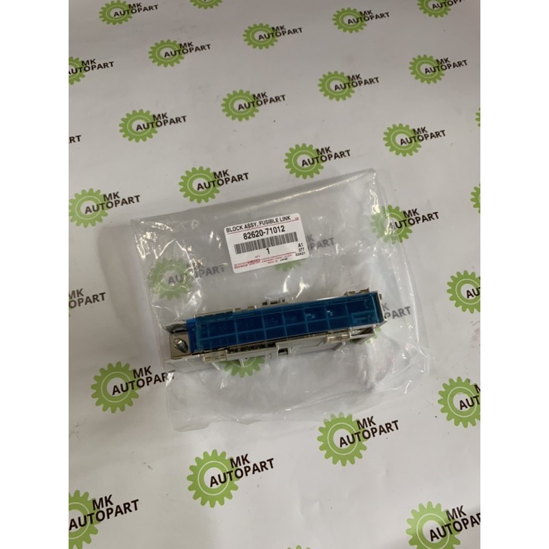 กล่องฟิวส์เมน TOYOTA โตโยต้า VIGO FORTUNER 82620-71012 แท้ศูนย์