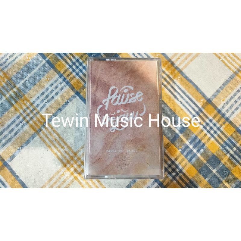 pause อัลบั้ม Deja Vu