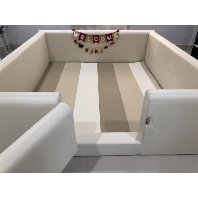คอกกั้นเด็ก​ แบบมีประตู​ส่งฟรี​ กรุงเทพฯ​และปริมณฑล(ลูกค้าต่างจังหวัดกรุณาทักแชทก่อนสั่งซื้อ)
