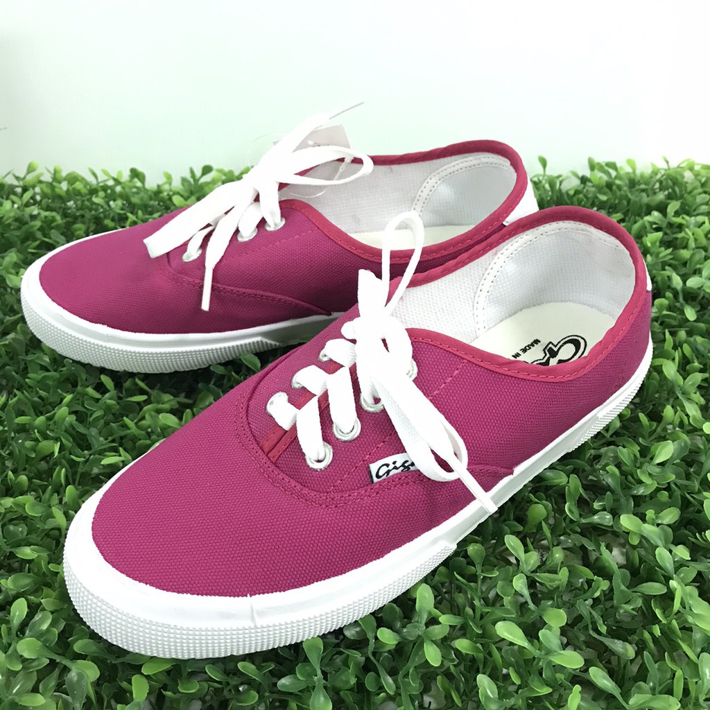 รองเท้าผ้าใบ Giga รุ่น GG02