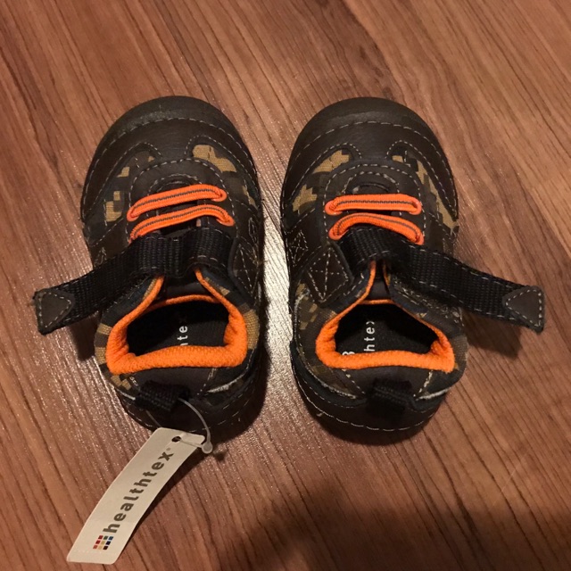 รองเท้าเด็กอ่อน Healthtex