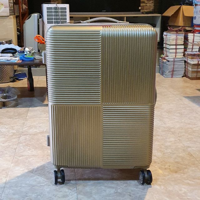 CAGGIONI 24 นิ้ว ใหม่ สีทอง