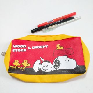 กระเป๋าใส่ดินสอ SNOOPY