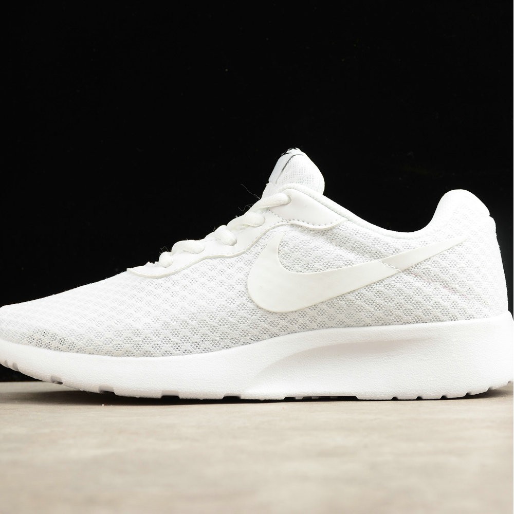 nike roshe run tanjun