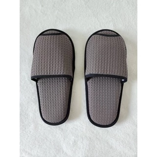 สลิปเปอร์โรงแรม Slippers รองเท้าใส่ในบ้าน พื้นยางอย่างดี