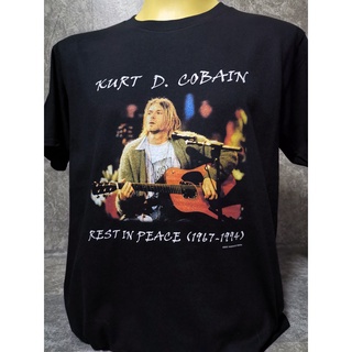 เสื้อยืดแฟชั่น เสื้อวงนำเข้า KURT D. COBAIN MTV Unplugged Nirvana Grunge Punk Rock Alternative Indie Style Vintage T-Shi