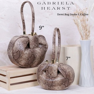 กระเป๋า Gabriela Hearst ลายหนังงู