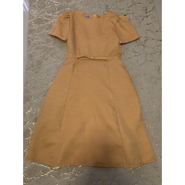 เดรสผ้าไทยแบรนด์ Gallery Kloset