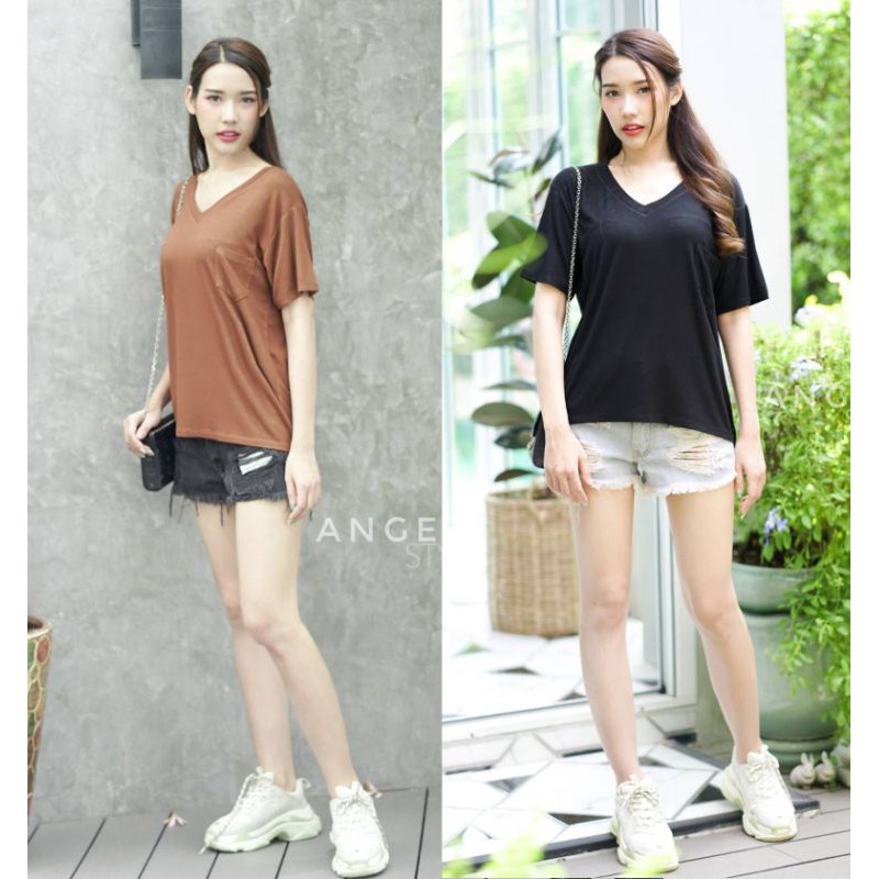 (n)(e)(w) Basic Style Detail: เสื้อคอวีแขนสั้น ผ้าเรย่อนนำเข้าเกรดพรีเมี่ยม เนื้อผ้าหนานุ่มไม่เหมือนใคร หน้าสั้นหลังยาว