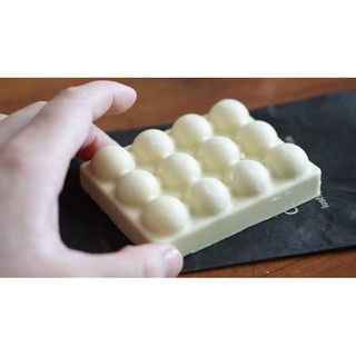 (ของใหม่) Lush Hottie Massage Bar 60g.