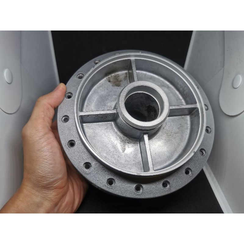 YAMAHA Y80 Y100 SPORT Y110 Y110SS Y1102 SS2 Y125 Y125Z ด้านหน้าด้านหลัง Hub ด้านหน้าด้านหลัง Hub Buy