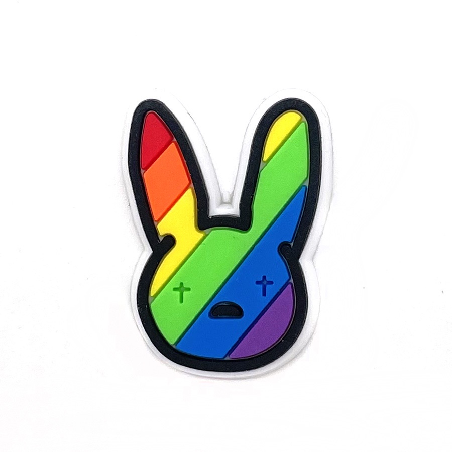Crocs Pin bad bunny 1pcs การ์ตูน shoe charms Jibbitz pvc น่ารัก decorate sandals accessories diy ถอดได้ หัวเข็มขัดรองเท้าแตะของขวัญคริสต์มาส หัวเข็มขัด หนุ่มๆสาวๆสไตล์เดียวกัน
