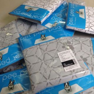 แผ่นผ้าซับฉี่สุดคุ้ม ชุด 3 ผืน ซักได้ ทน คุ้ม จริง pet pee pad สำหรับสัตว์เลี้ยงที่คุณรัก