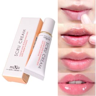 ลิปบาล์ม Shea Butter Lip Balm ช่วยให้ความชุ่มชื้น