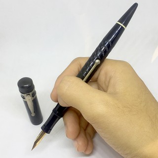 ปากกามือสอง ของแท้ ปากกาหมึกซืมพร้อมดินสอ MADDIE TODD CO N.Y ปี 1900 ปลากปากทองขนาดลายเส้นเบอร์ 1 ตัวด้ามแบกกาไลท์