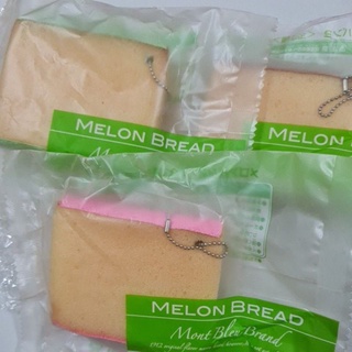 melon bread สกุชชี่ขนมปังเมล่อน