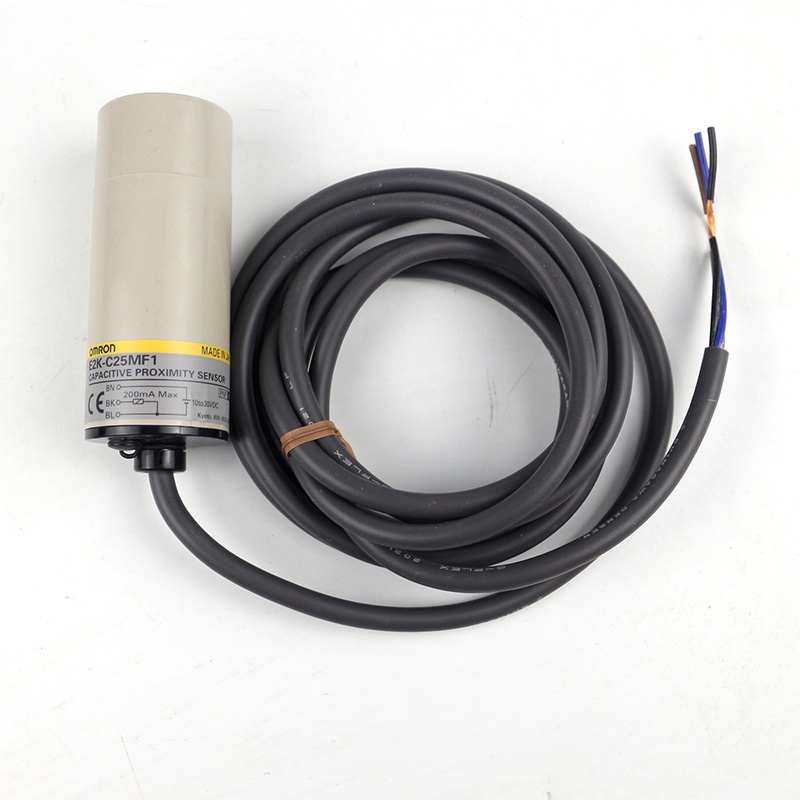 E2K-C25MF1 10-30V DC Capacitive proximity switch E2K-C25ME1 C25ME2