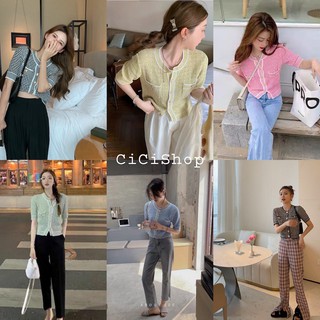 Cicishop(พร้อมส่ง)เสื้อไหมพรมแขนสั้นคอกลมลายstrip ดีเทลกระดุมผ่ากลาง(6818-1)