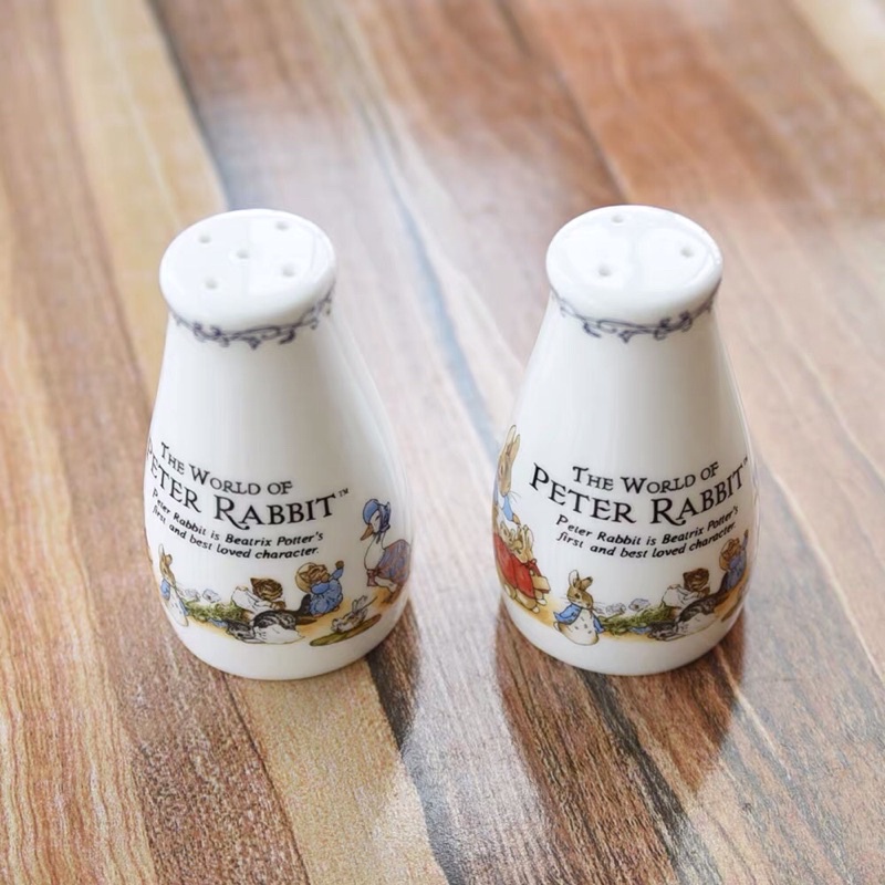 ขวดพริกไทย + เกลือ Peter Rabbit - Ceramic Bone China