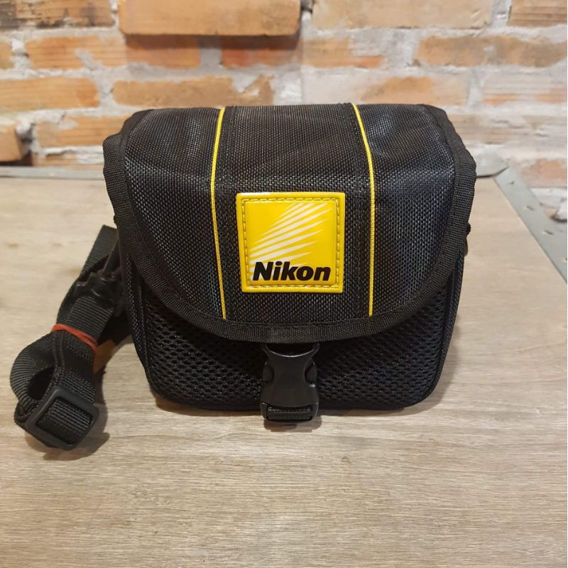 กระเป๋ากล้อง Nikon (ของแท้มือสอง)