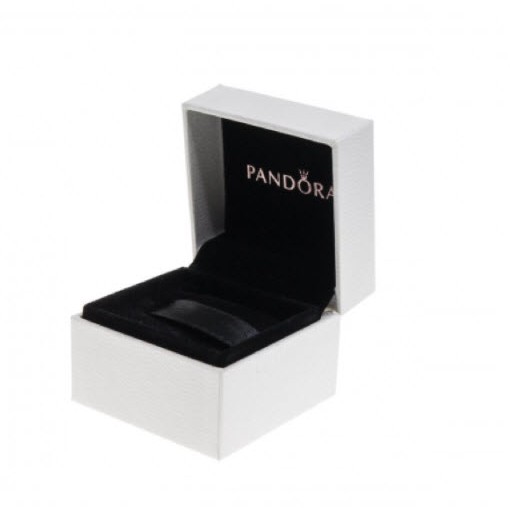 กล่องใส่ชาร์ม แหวน สร้อย กำไล แพนโดร่า (Pandora) สีขาว ของแท้จาก Shop มอบเป็นของขวัญให้สำหรับคนพิเศษ
