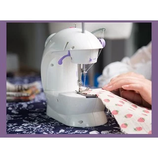 จักรเย็บผ้า ไฟฟ้า มินิ ขนาดพกพา Mini Sewing Machine จักรเย็บผ้าขนาดเล็ก พกพาสะดวก (สีม่วง)