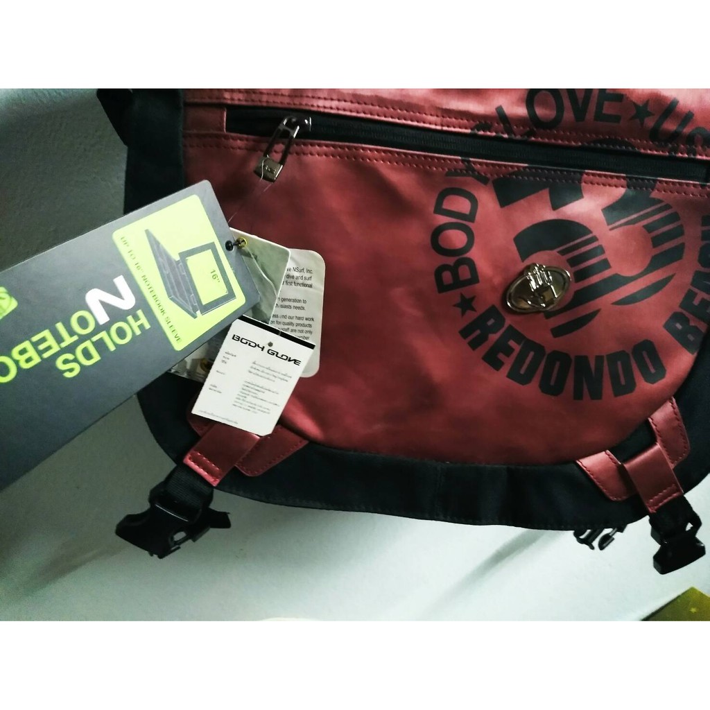 กระเป๋าโน้ตบุ๊คส์ Body glove