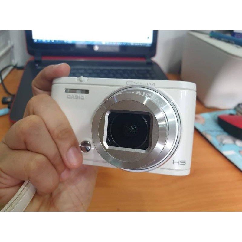 กล้องถ่ายรูป รุ่น CASIO ZR5100 (มือสอง)