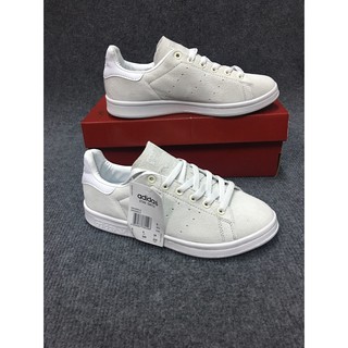 รองเท้าผ้าใบรุ่น Adidas Stan Smith