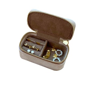 hoo.stores Soften Velvet Mini Jewelry Box กล่องกำมะหยี่ขนนุ่ม กล่องใส่เครื่องประดับ กล่องเก็บต่างหู กล่องจิวเวอรี่