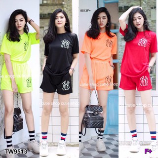 เสื้อคอกลมแขนสั้นสกรีนลายช่วงอก+กางเกงขาสั้น TW9513