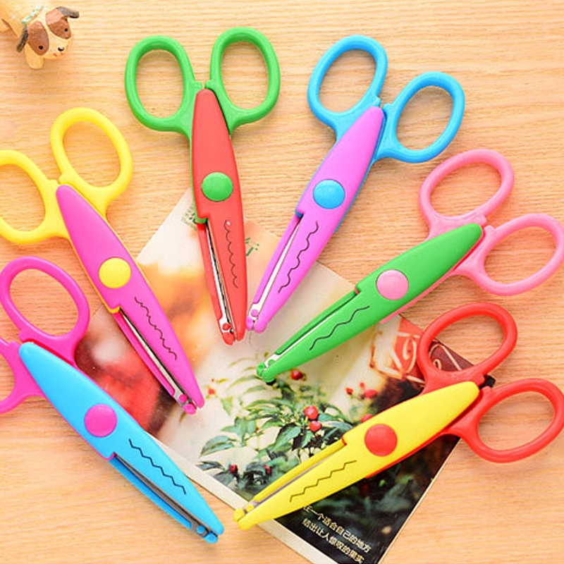 กรรไกรตัดกระดาษ diy ลายซิกแซก
